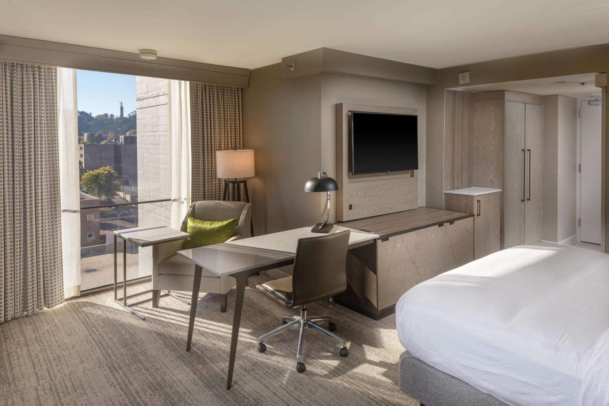 Hilton Birmingham Downtown At Uab Hotel Екстериор снимка